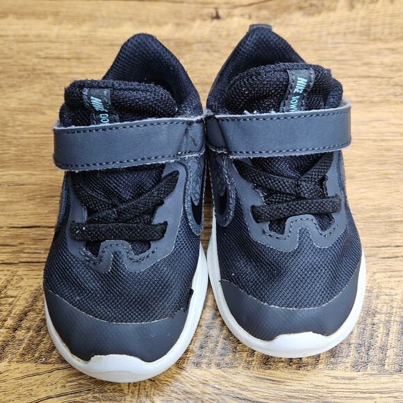 Nike Downshifter 9 Rebel Black hook loop sneaker sz 5 child - Picture 4 of 12